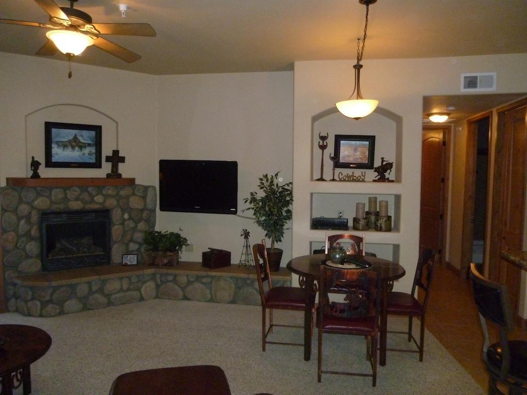 Ruidoso River Resort Condos חדר תמונה